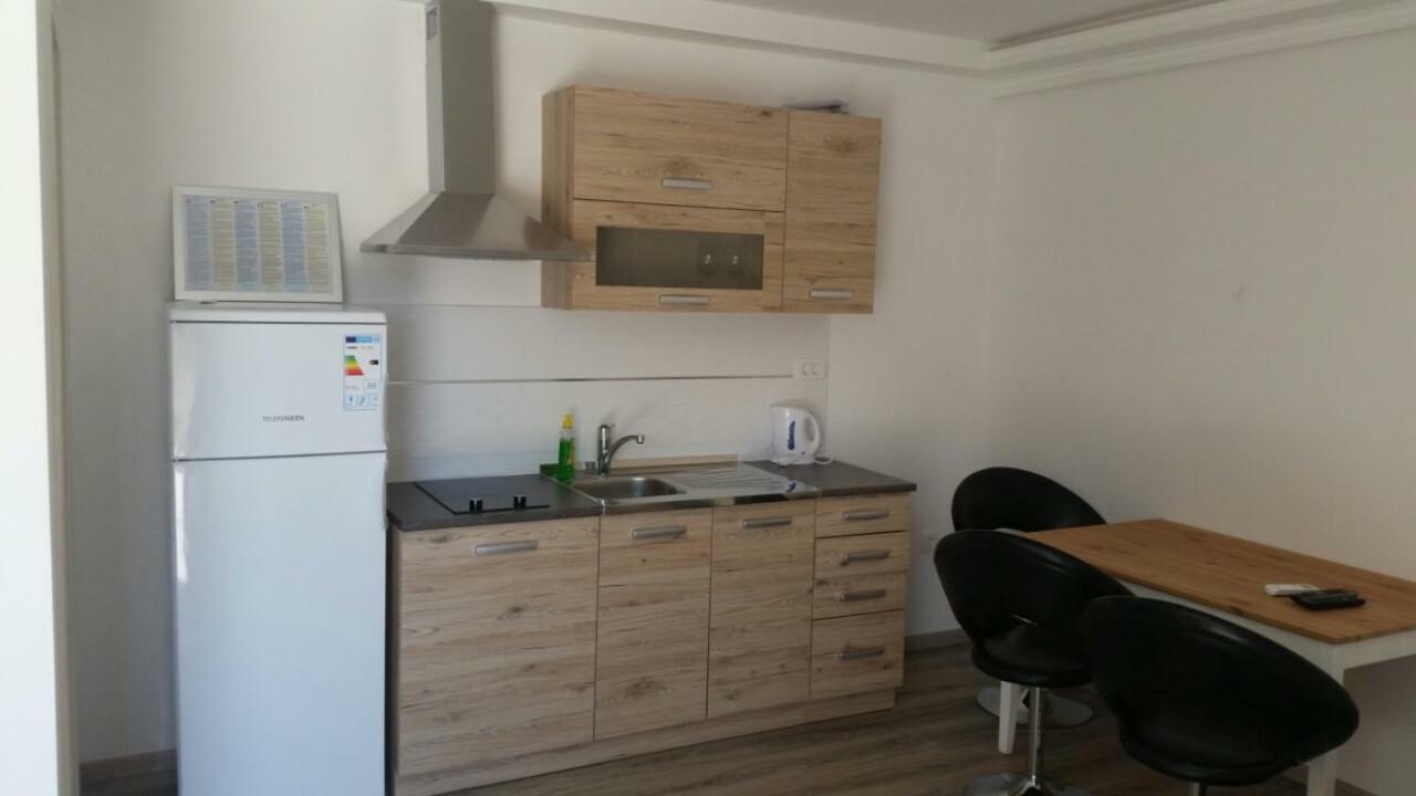 Apartments Nogic Peroj Extérieur photo