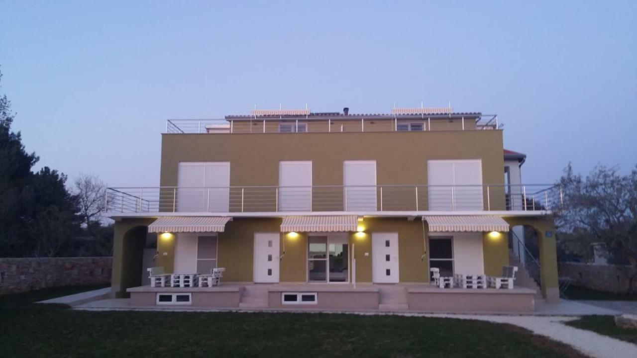 Apartments Nogic Peroj Extérieur photo