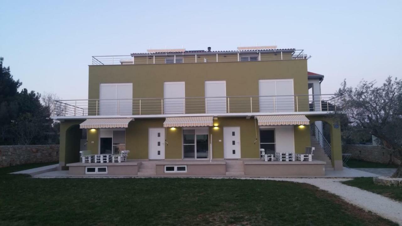 Apartments Nogic Peroj Extérieur photo