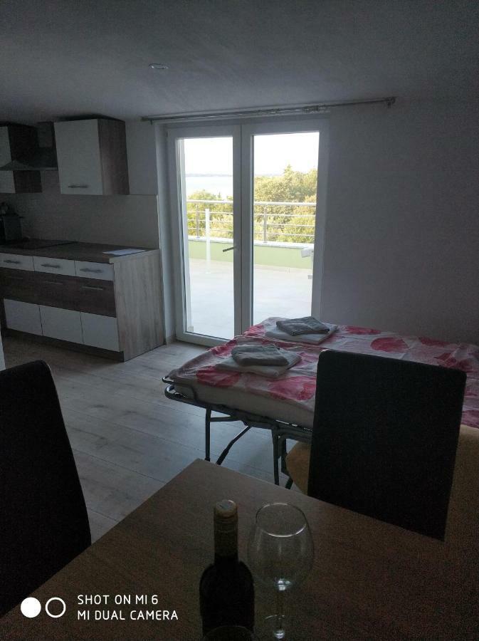 Apartments Nogic Peroj Extérieur photo